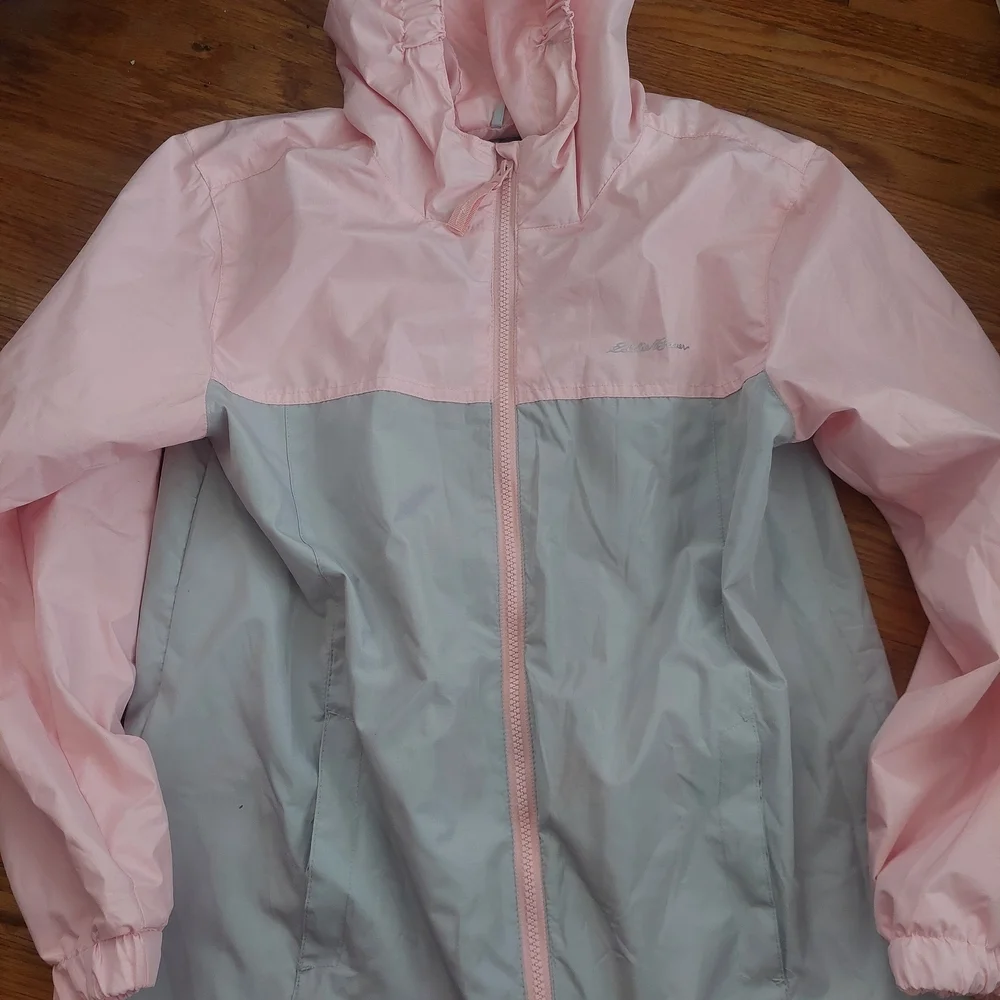 Kids Pink and Gray Eddie Bauer Lightweight Jacket 14/16 W/ Hood. (Bag D)